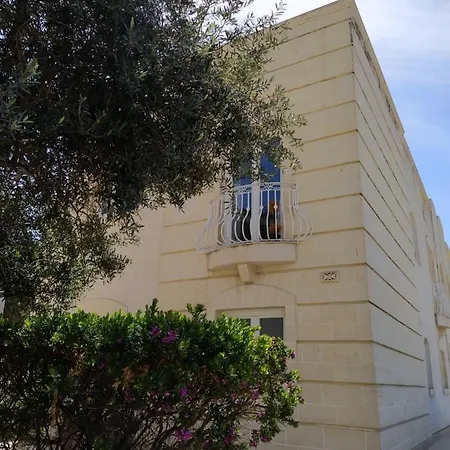 Julian's Place San Ġiljan