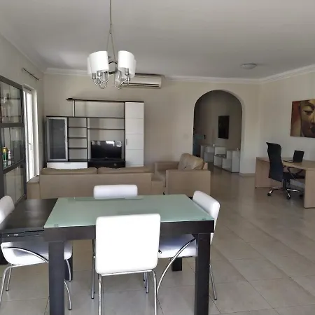Julian's Place Privatunterkunft